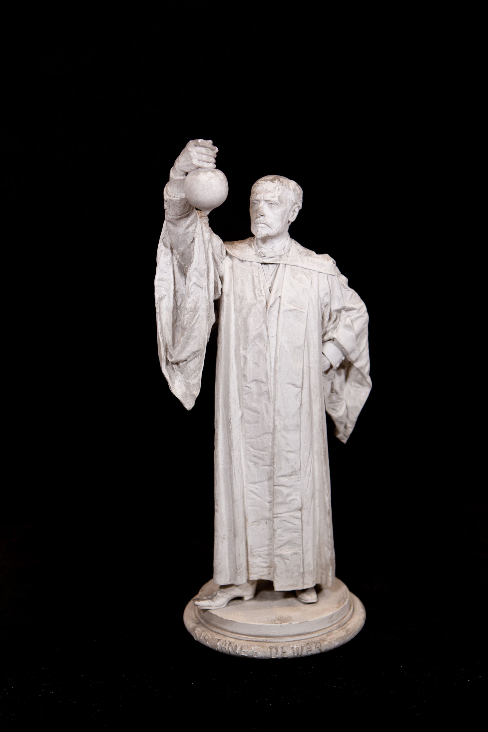 Image représentant Sir James Dewar - Statuette
